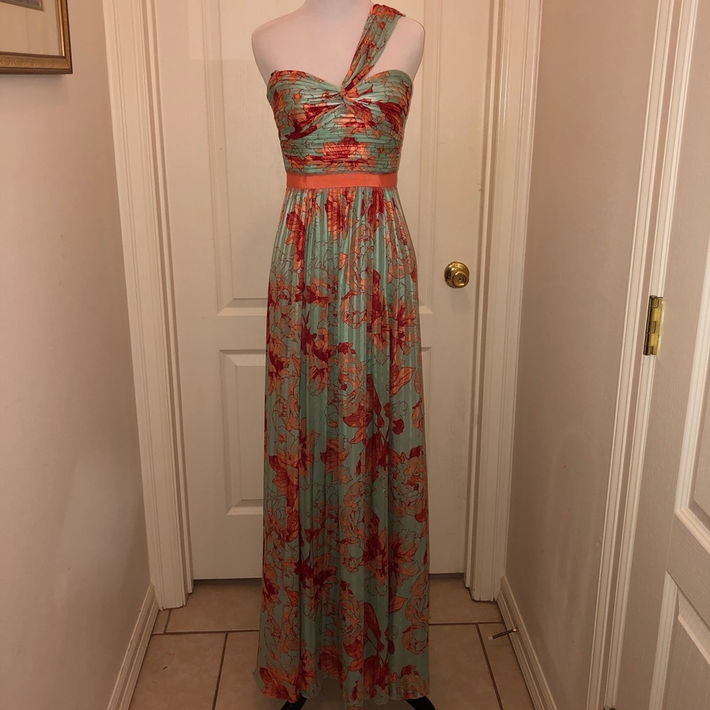 BCBG MAXAZRIA gown